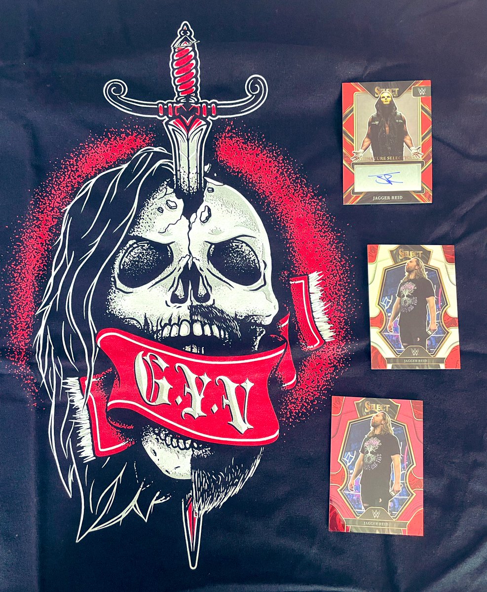 ShoneCold's tweet image. 💀🗡️🔴 GYV 💀🗡️🔴

Awesome mail day!! 

The new #GYV Tee from @PWTees has arrived along with Jagger Reid cards from @Taggsy79 to add to the collection. Cheers bro 😃 

@JamesDrakePro @ZackGibsonGYV 

#GrizzledYoungVeterans #GritYourTeeth