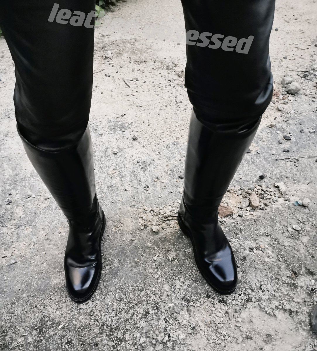 leather_obessed tweet media