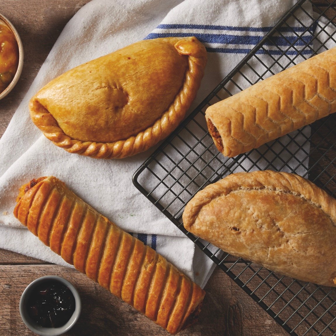 stm_grp's tweet photo. We’re pretty clued up (and full up!) on how great vegan food can taste - our clever clients produce some top-notch vegan goodies. I mean, how tasty do these treats from Jones Pies, Baker Street, Morrisons, and Mighty Mlk look?! 🤤 #WorldVeganDay 🌱 https://t.co/qwUsHUiI5c