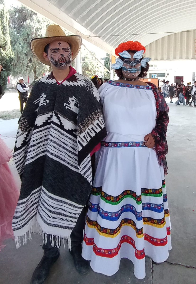 Escuela158's tweet photo. Actividad de día de muertos concurso de disfraces por parte de la población escolar https://t.co/YxujZoyzs5