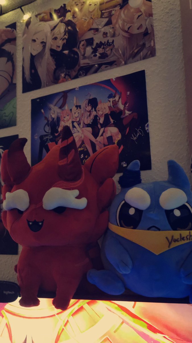 NoxNoctisVT's tweet photo. AHHH the gremlin arrived!
Look at those two. So sweet together ๐ฅน๐ฅน
#yoccimerch https://t.co/WTjDl7f0Xd