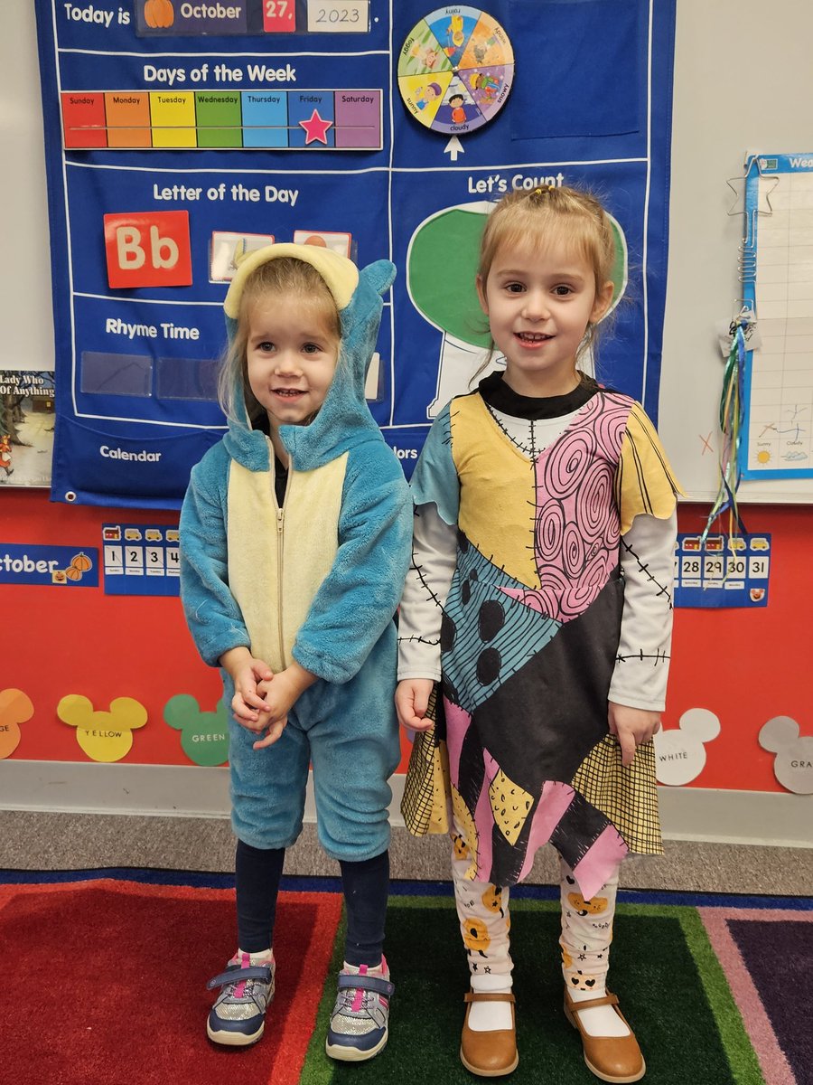 MrsLongdenPES's tweet photo. Hoping everyone had as good of a Halloween as AM preschool did! https://t.co/mWNcoND7rb
