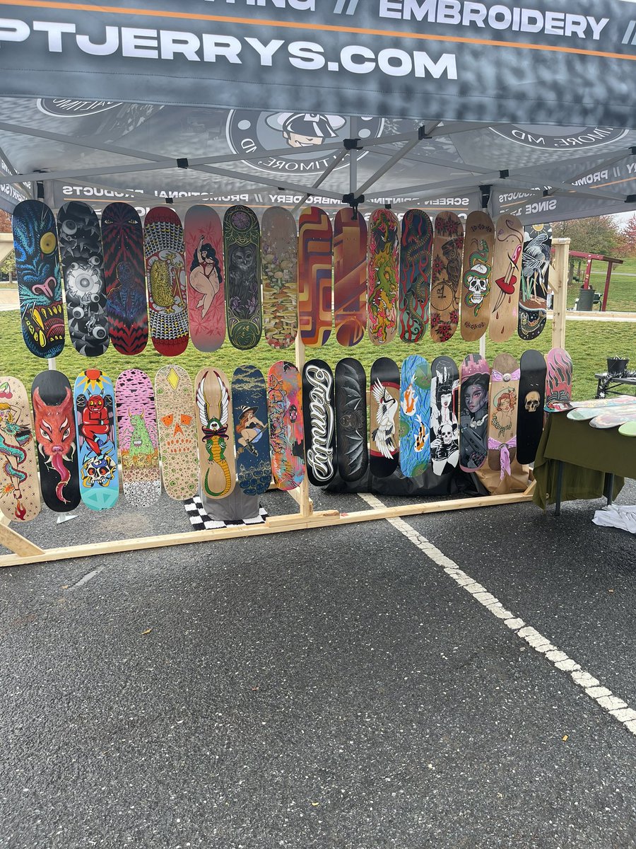 RectangleBFB's tweet image. 1/1 hand painted Boards up for auction to support to Citadel skateboarding foundation
Bidding happening on Instagram until Friday
@hagerstownskatepark on Instagram- check it 🤙🏼