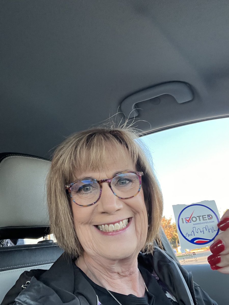 I voted! No lines at Weekly Center this morning! ⁦@SuptMarkHenry⁩