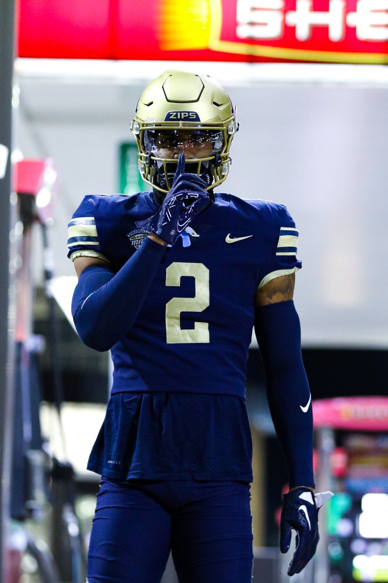 ZipsFB's tweet photo. Gameday 🧵🪡’s‼️ … 🔵🟡⚪️ https://t.co/vUqlkU2qyy