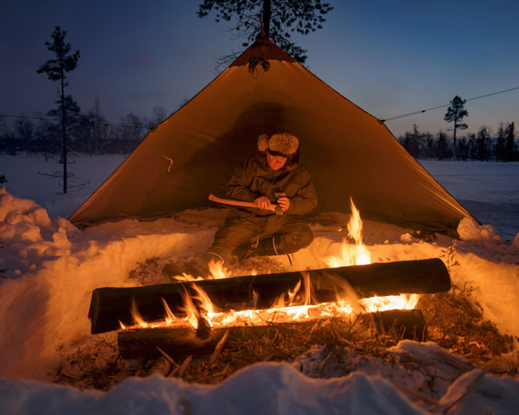 We have a few spaces left to join Ray in Finland on our Winter Bushcraft in the Northern Forest Expedition this January. Book now: raymears.com/Bushcraft_Cour… #Finland #bushcraft #RayMears #Woodlore #expedition #wilderness #winterskills