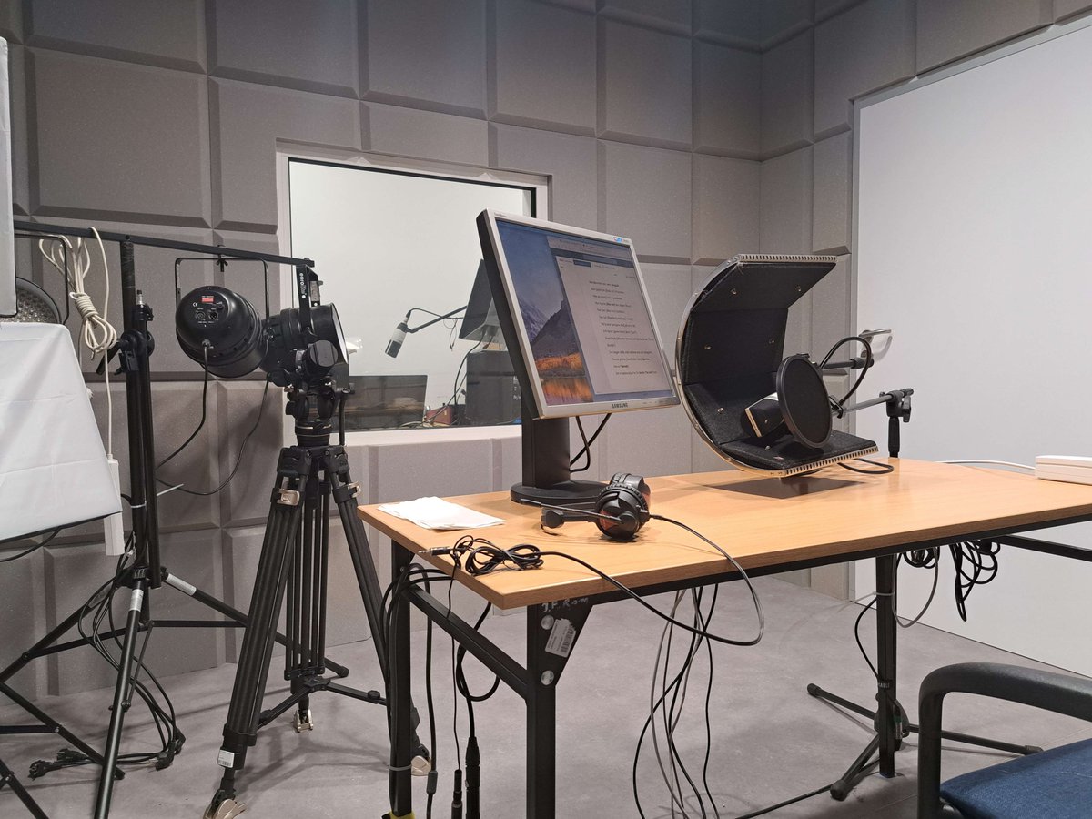 ADIM Team - Linguists at work! tweet media