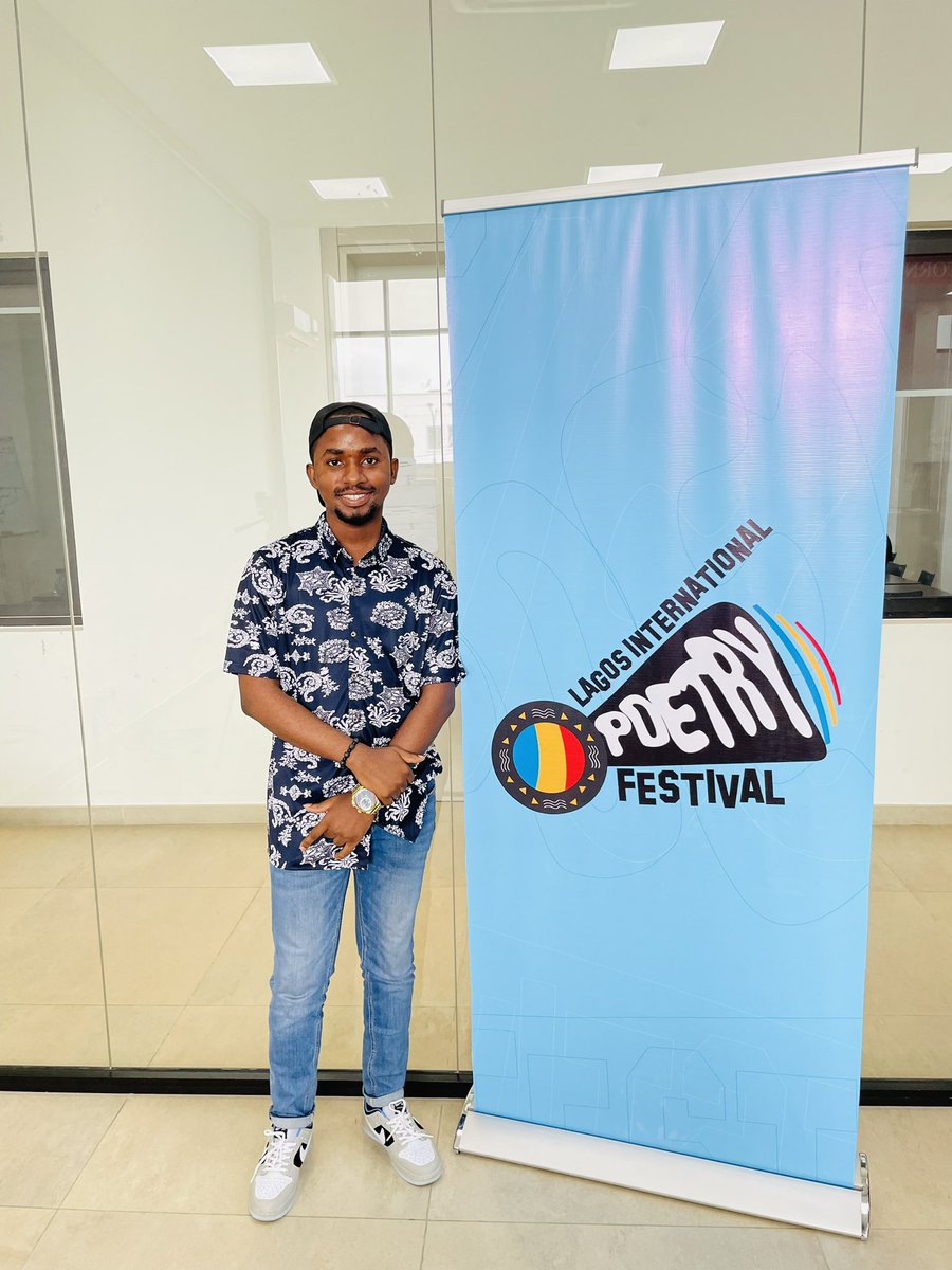 wordsmithpraise's tweet photo. LIPFEST @LagosPoetryFest Recap 1.
It was my first time attending and I had so much fun. Blessed by @jerichobrown writing masterclass—took a pic with him, too. Met so many amazing people. 💙✨
#lipfest23 https://t.co/0VaH1jAE1y