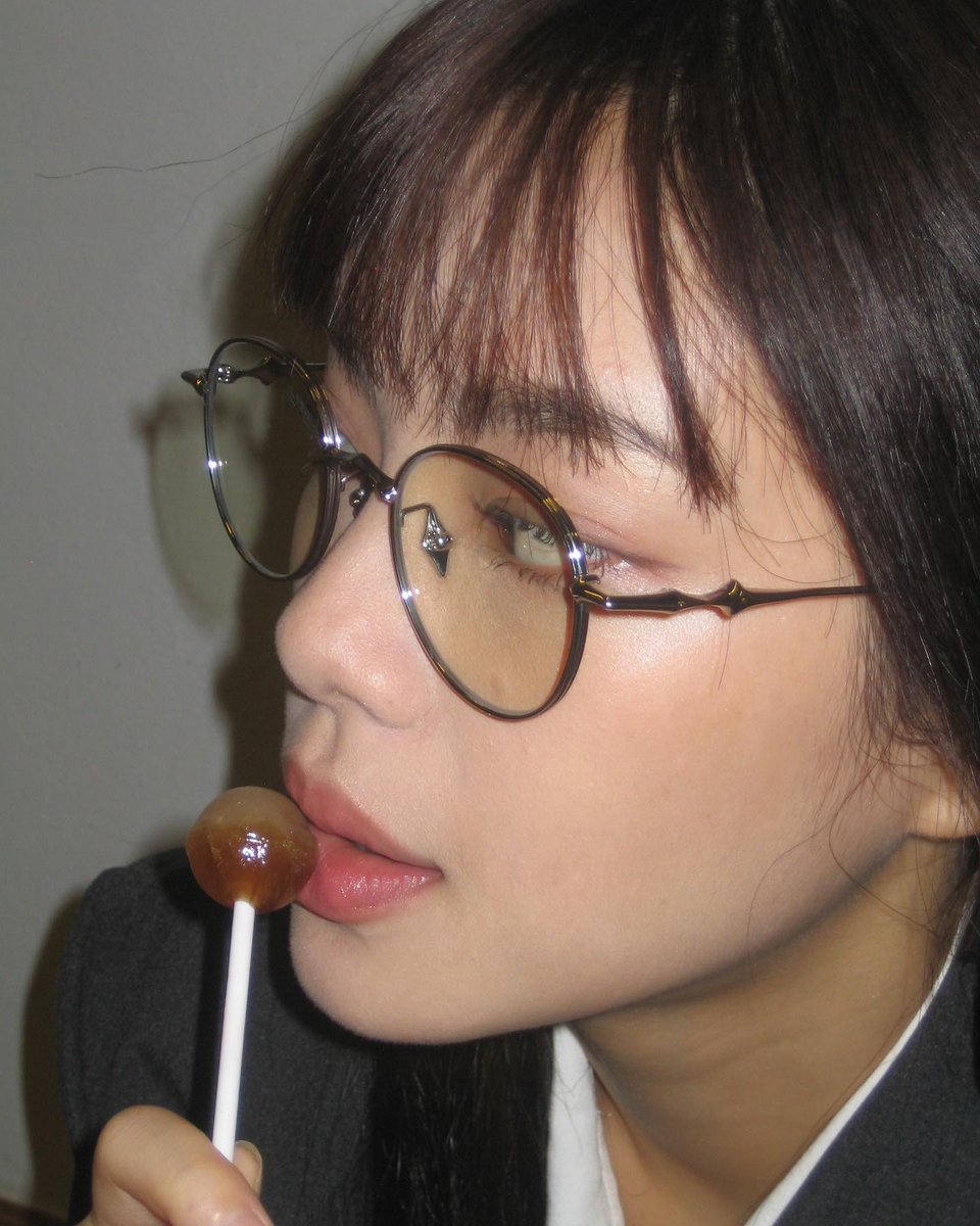 Ohhhhhh 😳                                                                                                                                                     

#CherprangAreekul
#GentleMonster #GentleHighSchool
#GentleMonsterOptical