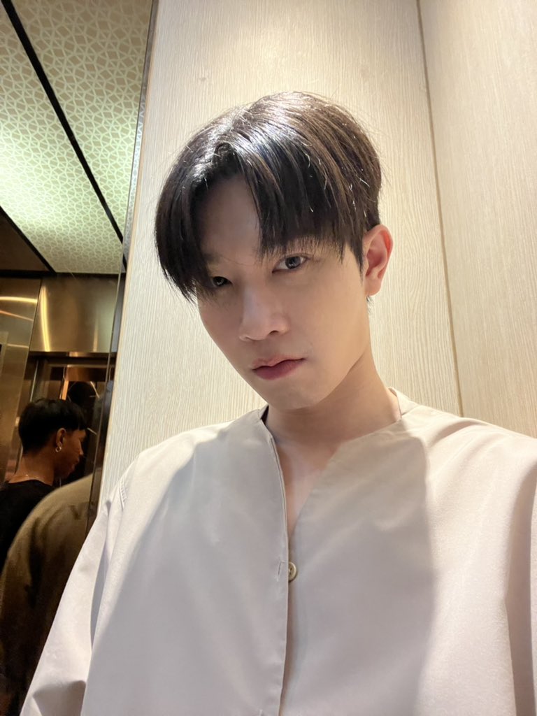 mynameis_yim's tweet image. รูปที่ถ่ายไว้เป็นภาพที่เก็บมูทอารมณ์ความรู้สึกณตอนนั้นๆ แบ่งให้ทุกคนดูเยย🥸

 #พี่เจตคนกลางLastQ #พี่เจตคนกลางซีรีส์2023 #Trailerพี่เจตคนกลาง