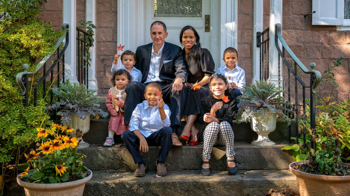 GailAndreu's tweet photo. I recently had the pleasure of photographing this beautiful family as a combination fall/anniversary photoshoot.
Happy Anniversary Sabryna & Joe! May you have many more years of love and happiness โค๏ธ
#familyphotoshoot #fallphotoshoot #photoshoot #portraitphotography #fall https://t.co/925L9OLx7z