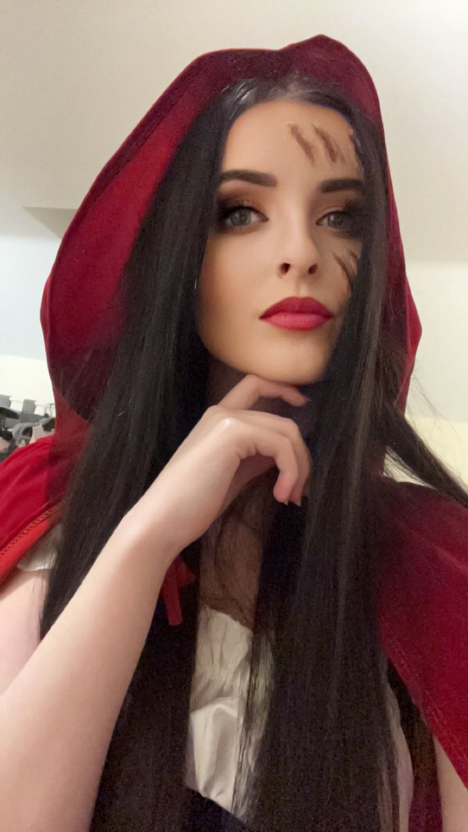 PinkFiree tweet media