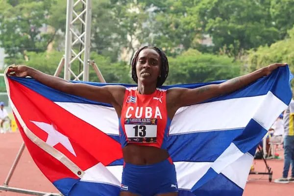 Linda sorpresa  🥇

YUNISLEIDY de la Caridad García oro en los 100 metros planos. #Santiago2023 
Felicidades campeona!!!!!
#LatirAvileño 
#Avilmat
<a href="/PollFreddy/">Freddy Martinez Poll</a> 
<a href="/PaulinoPrezVie1/">Paulino Pérez Viera</a> 
<a href="/Albertoscid/">Alberto Suárez Cid</a> 
<a href="/IzquierdoAlons1/">Livan Izquierdo Alonso</a> 
<a href="/DiazCanelB/">Miguel Díaz-Canel Bermúdez</a> 
<a href="/ClaroAvilmat/">Claro Claro</a> 
<a href="/RichardGarcaRo2/">Richard García Rondón</a>
<a href="/AlexandAvilmat/">Alexander Llanes Avilmat</a>