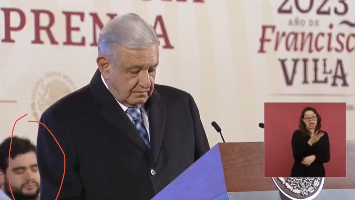 AngelPueblaVa's tweet photo. @lopezdoriga Hasta a sus colaboradores les da sueño y apenas lleva 2:28 minutos hablando jajaja https://t.co/NRW6V7Om7C