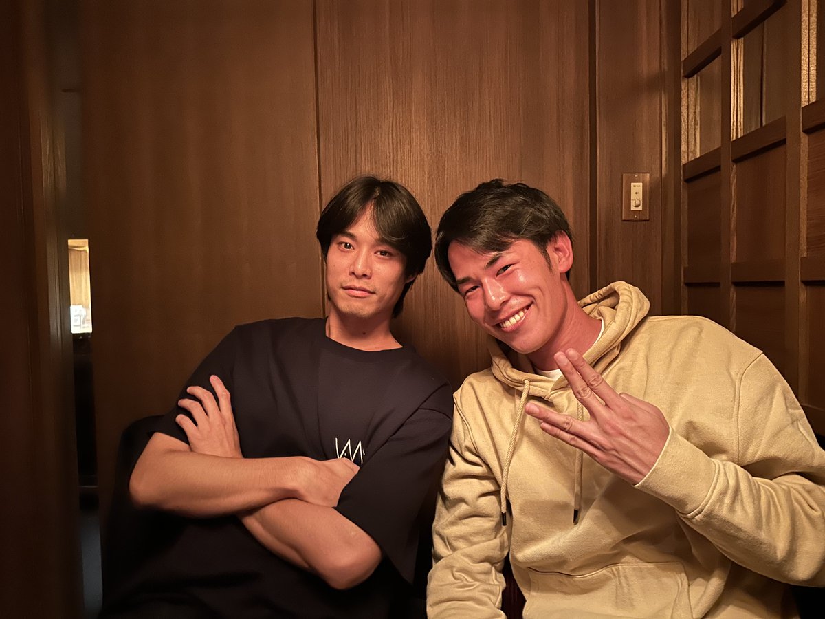 kishidatatsuya_'s tweet photo. この前会ったよ
まだ誕プレ渡してない....
何あげよう..

りょうは常に誰かを心配する人だから
おれはどうとかあんま言わんけど
僕が見る感じ元気っぽかった！ https://t.co/YAZawT8PkQ
