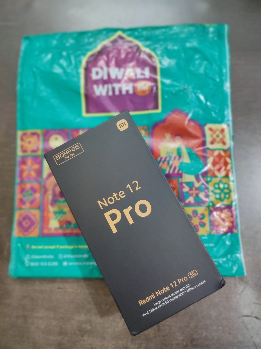 NomaanMalik08's tweet photo. #RedmiNote12Pro5G ✨🤩😍
•
#DiwaliWithMi
#RedmiByXiaomi #XiaomiInsider https://t.co/EbaS3KUW93