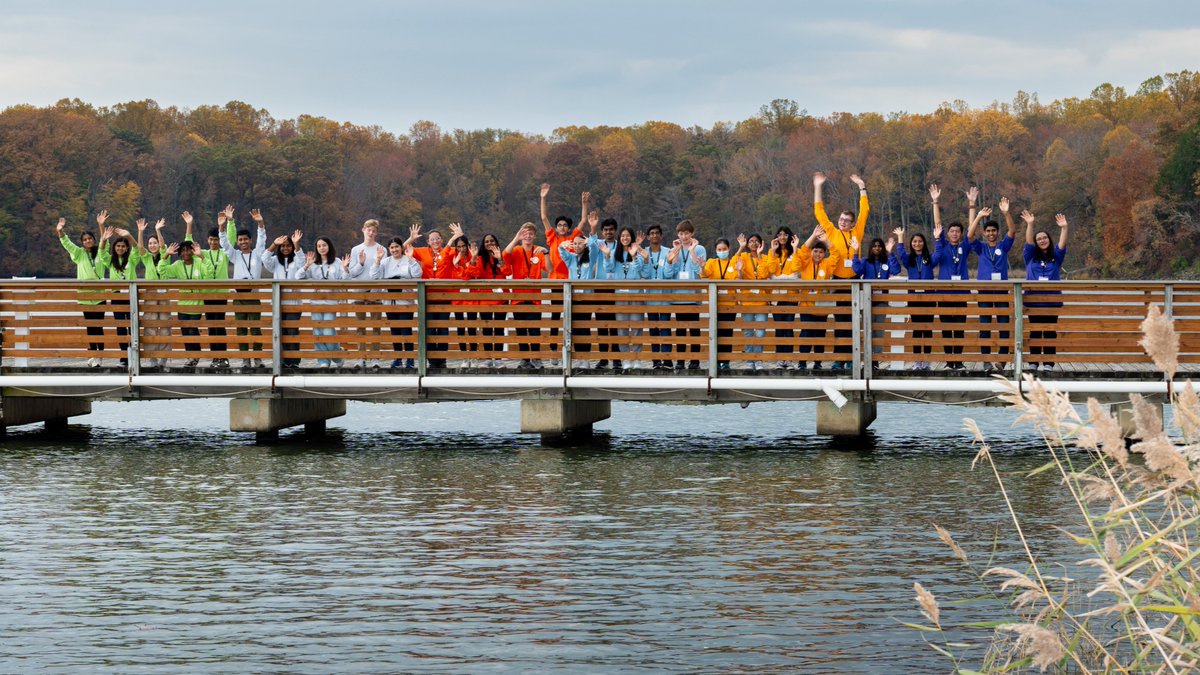 A field trip to the Chesapeake 🌊🐟 makes for a fun day! Thank you to our partners at @SmithsonianEnv for hosting this year’s first @thermofisher Scientific #JuniorInnovators team challenge.