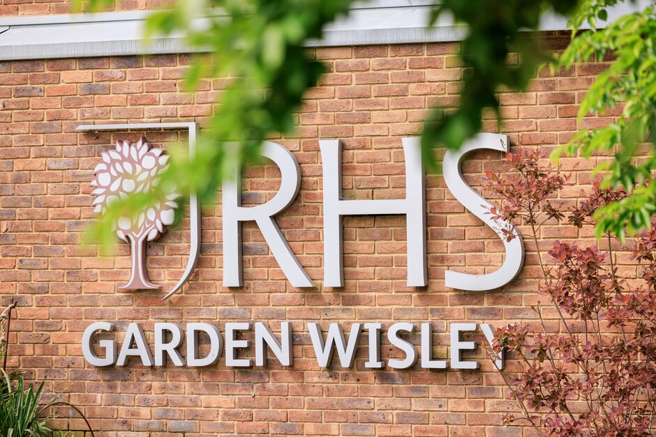 Due to the weather warning for high winds, RHS Garden Wisley will be closed on Thursday 2 November. The safety of our visitors, staff and volunteers is our top priority. We are sorry for any inconvenience caused.