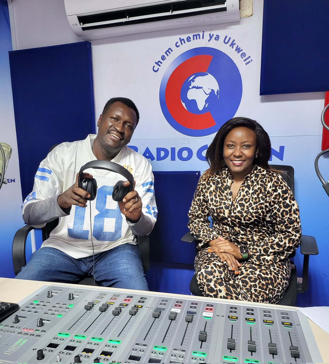 Show babkubwa hewani #DriveOnReloaded ukiwa na <a href="/sellyamutabi/">Kadot</a>  na <a href="/abdimunai/">@abdimunai</a> .Karibu tuburudike na tuzungumze mengi yanayotuhusu kwanzia hapa nchini hadi ughaibuni.Unatupata ukiwa wapi?
#DriveOnReloaded
#RadioNumberOne