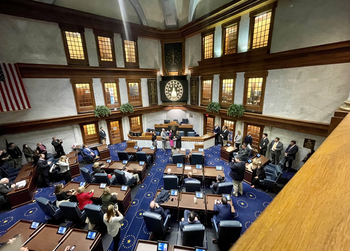 Jennifer Hallowell tweet media