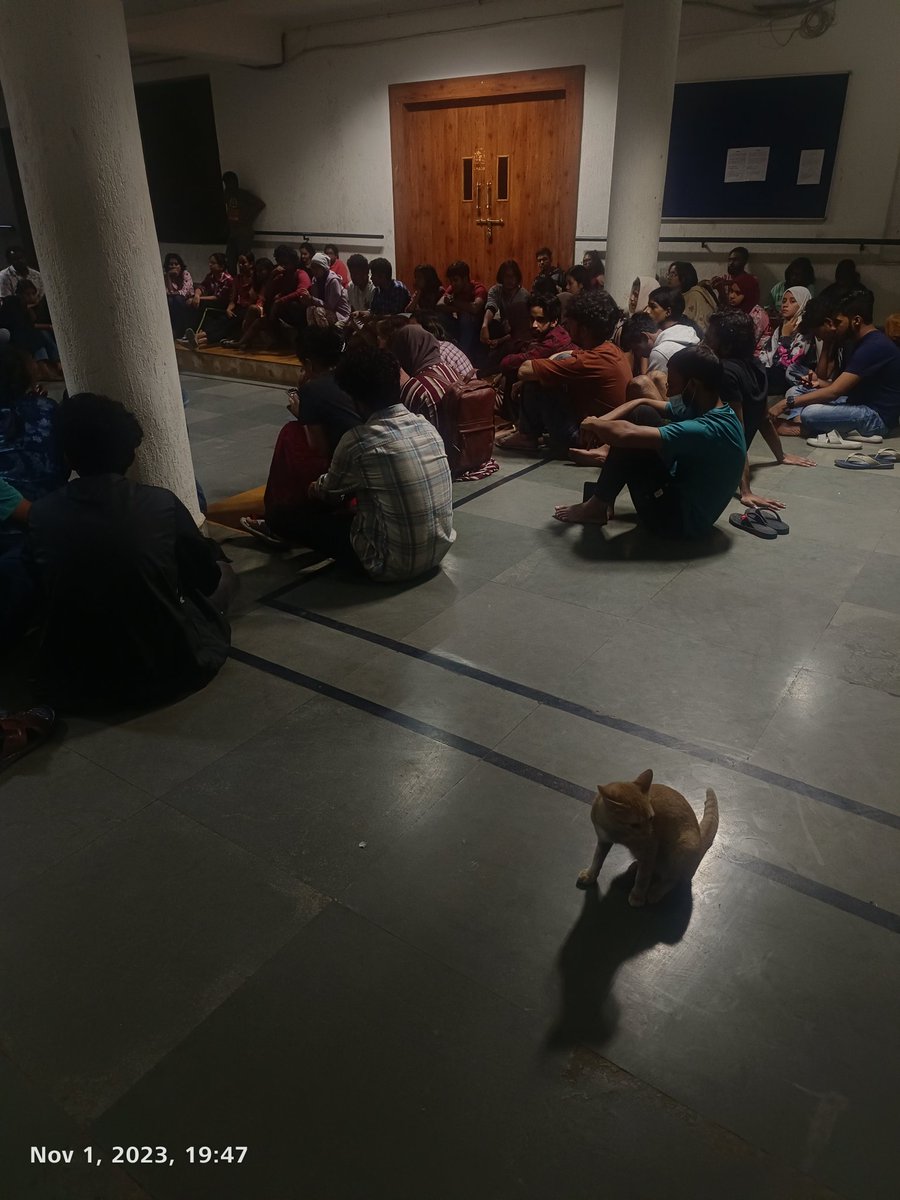 Farhan11101's tweet photo. furry comrade joined the student general body meeting today
#EFLUVcresign https://t.co/fLzDbQPkWw