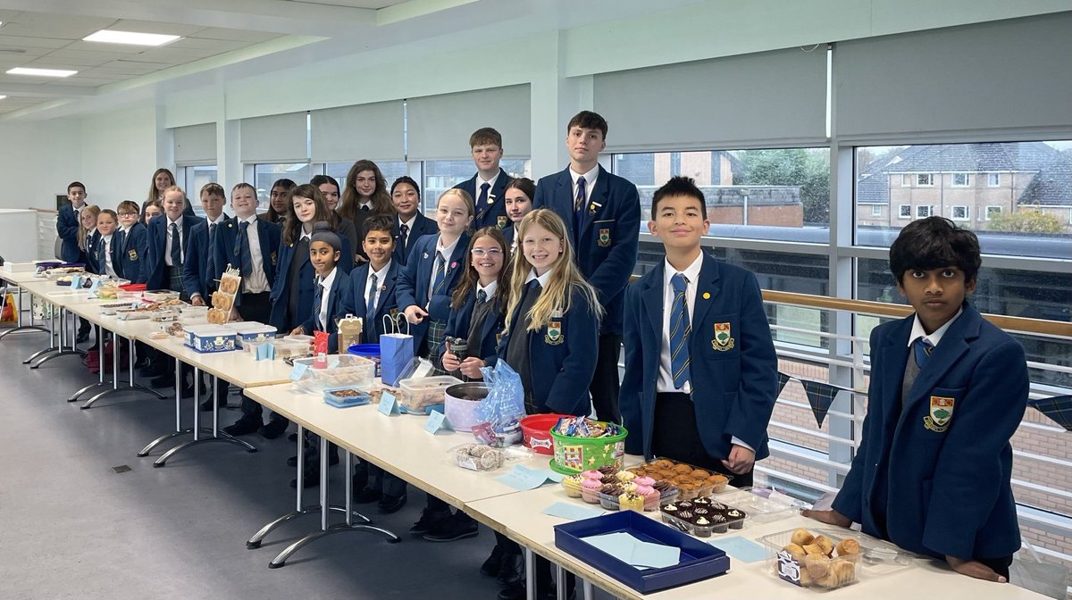 HSofG's tweet photo. 🧁 Bravo to Transitus O! 🧁

🍰 The rain might have forced them inside, but that didn't quell the appetite of Senior School pupils who flocked to Transitus O's Cake &amp; Candy Stall, helping to raise money for @EastParkGlasgow.

#HSOGJoyofLearning https://t.co/wNm9XKOXFM