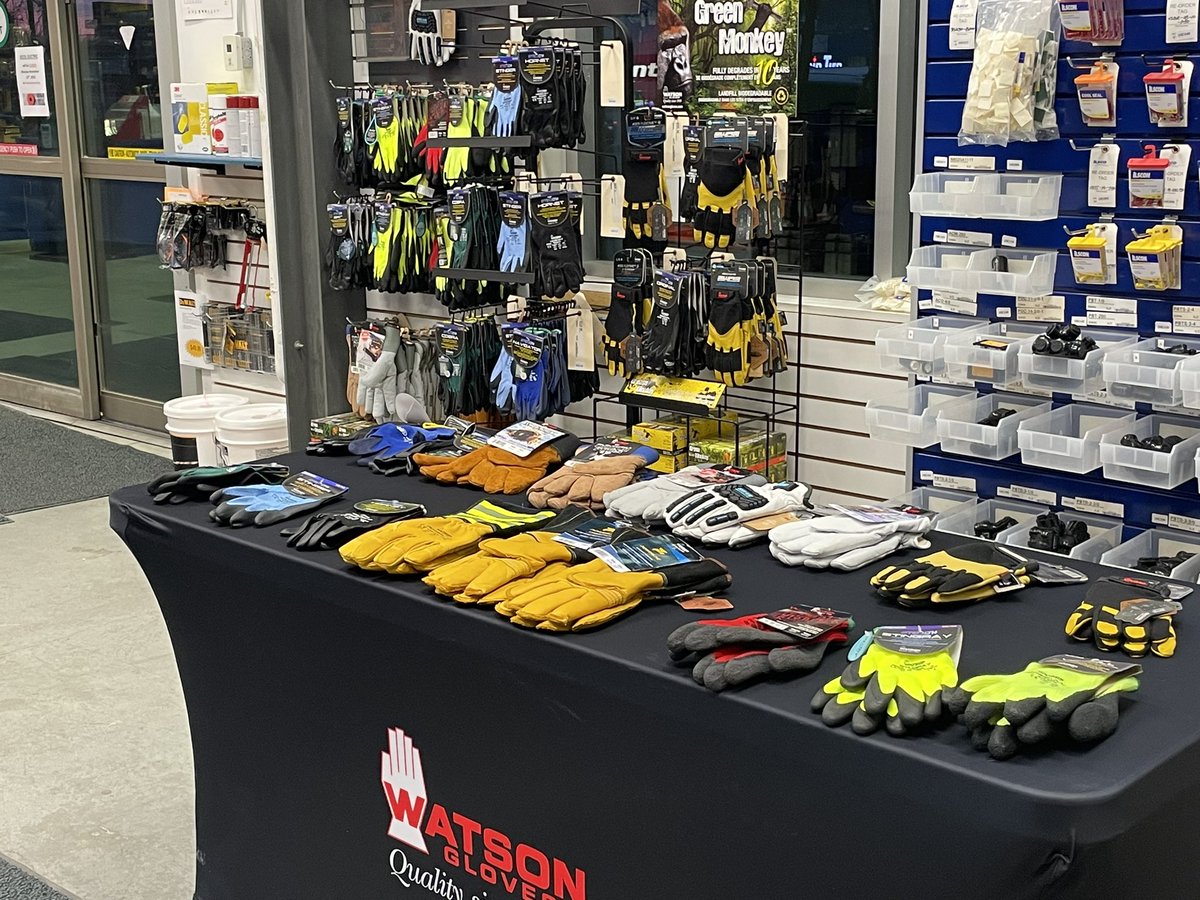 Watson Gloves is at EECOL Electric Highfield today discussing hand protection with customers. Come down and grab a coffee and see Mick Olson to discuss how you can best avoid hand injuries on site. #EECOL #watsongloves #TheWearIsThere #handprotection #WinterGloves