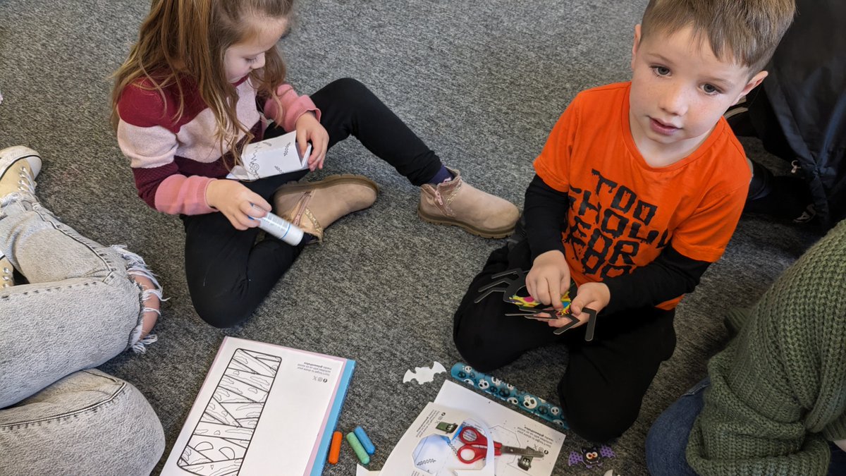 YstradMynachLib's tweet image. Hanner Tymor Calan Gaeaf @Ystradmynachlibrary
#CalanGaeaf #DiwrnodPwmpen #CaruLlyfrgelloedd
Halloween Half Term @Ystardmynachlibrary
#Halloween #PumpkinDay #LoveLibraries #LoveToRead