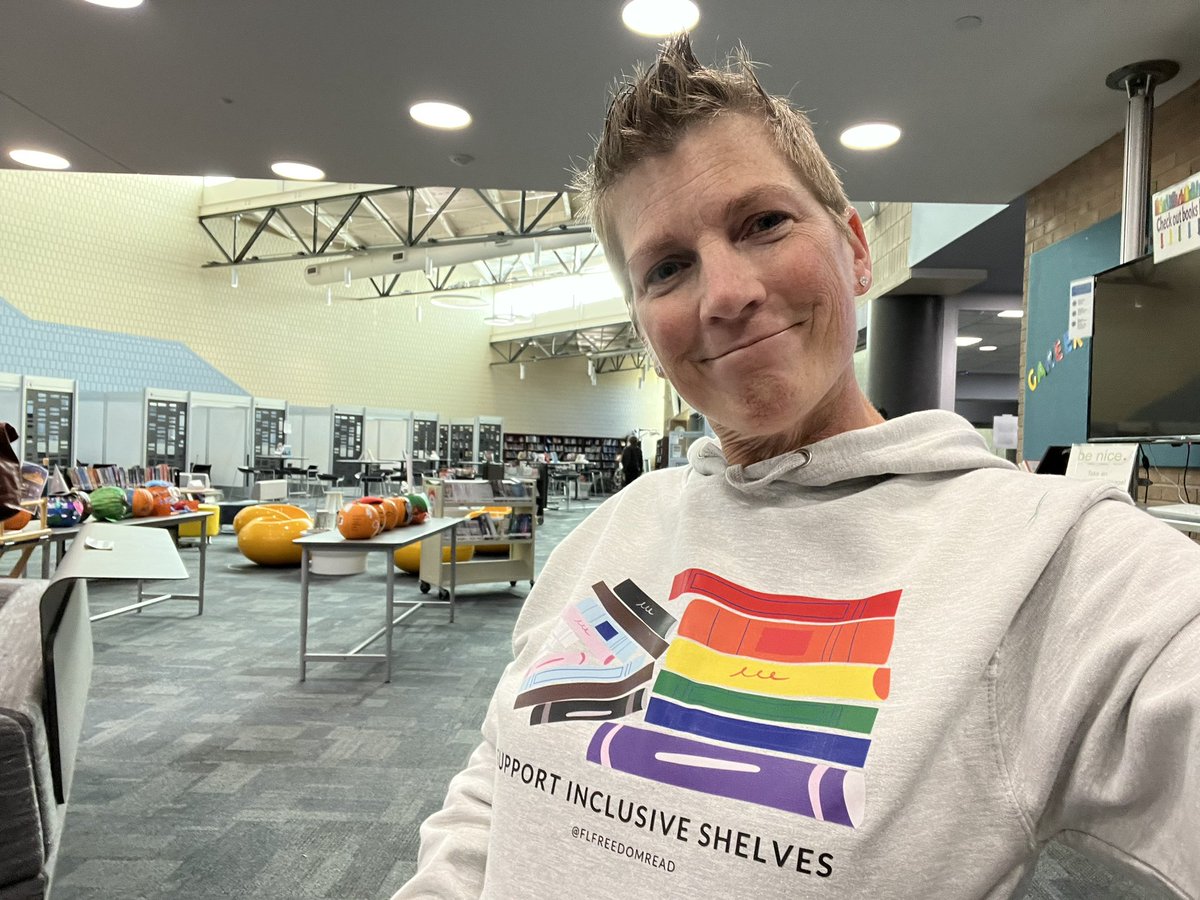 LMS_United's tweet image. Getting compliments before school even started. Check out fftrp.org @FLFreedomRead #FReadom