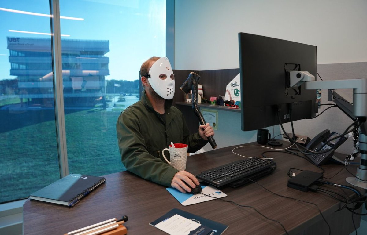 CarsonGroupLLC's tweet image. Our team is brewing up some great ideas this Halloween season! 🧙‍♀️🔮 Hoping everyone has a magical and spooktacular Halloween! #LifeAtCarson