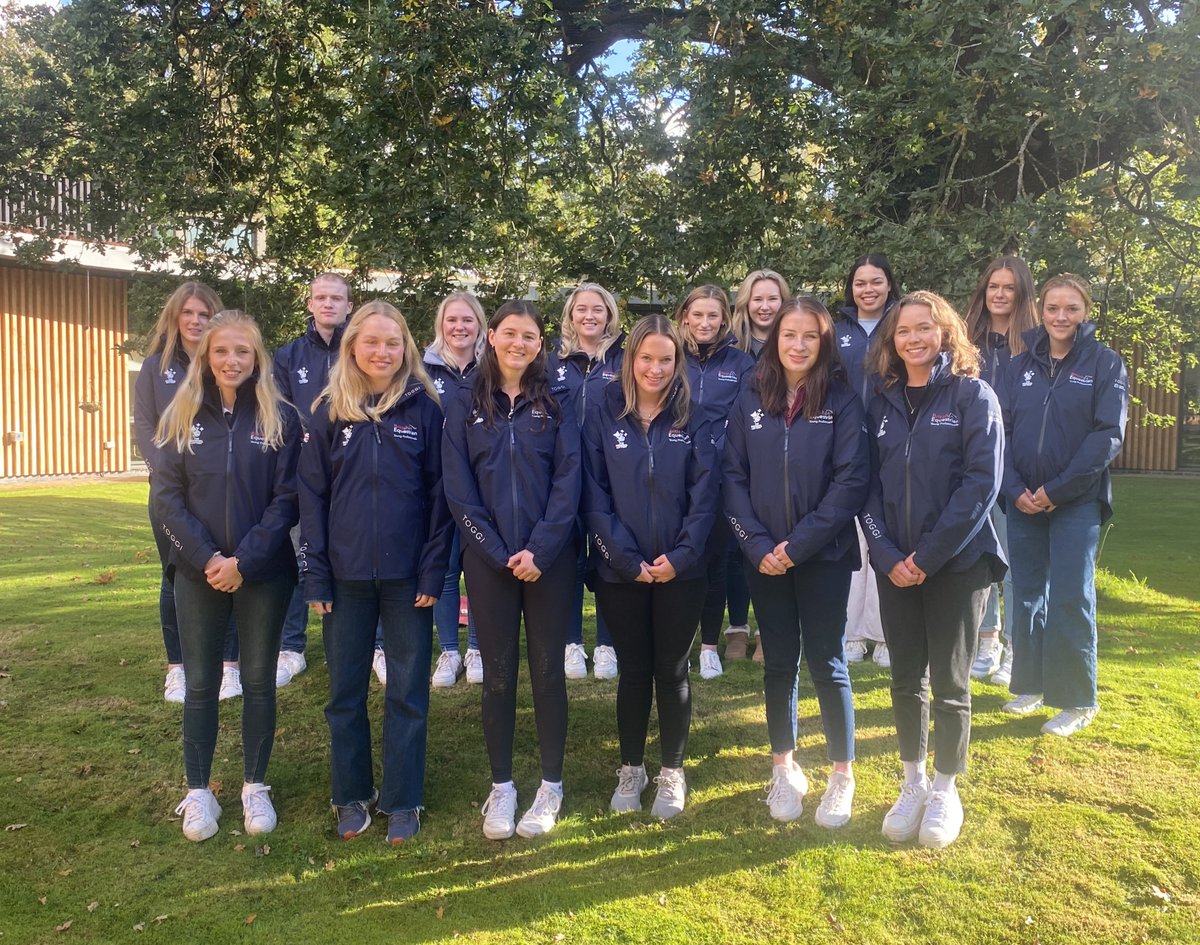 On Monday, we welcomed a new cohort of our Young Professionals Programme🥳 Find out everything that happened 👉 bit.ly/YPPinduction20… The Young Professionals Programme is funded by @Sport_England and run in collaboration with @britishdressage, @BEventing and @BritShowjumping