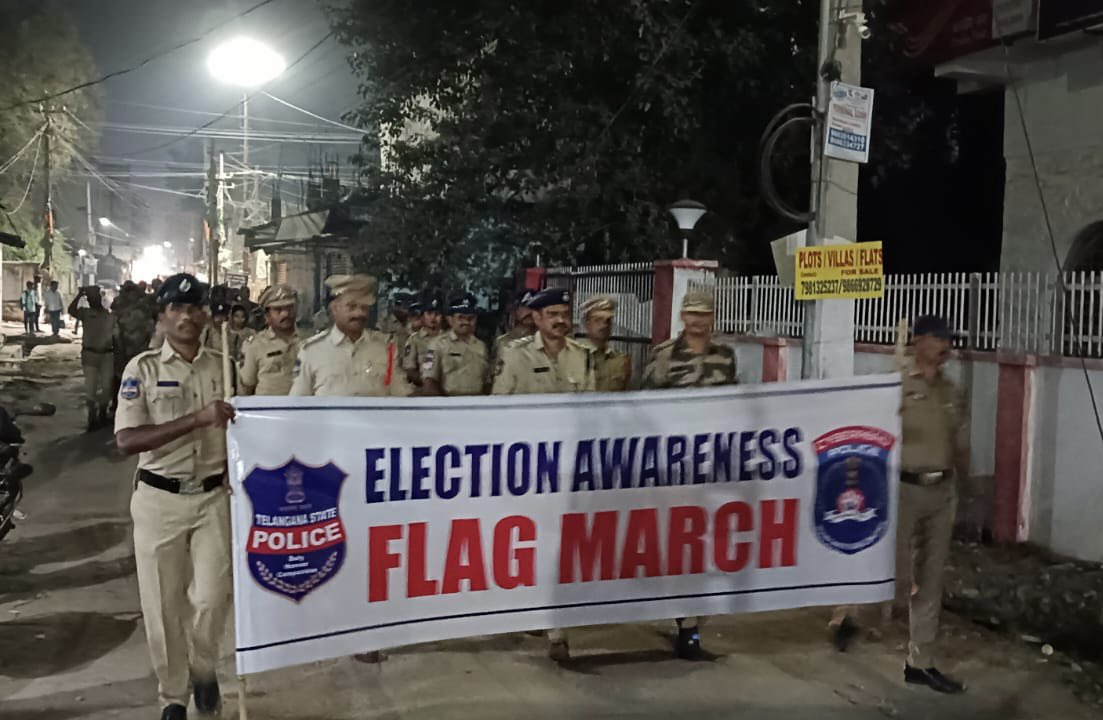 PsShankarpally's tweet photo. ఈ రోజు శంకరపల్లి పట్టణంలో నార్శింగి ఏసీపీ లక్ష్మినారాయణ సార్ &amp; సి. ఐ వినాయక్ రెడ్డి గారి ఆధ్వర్యంలో రాబోయే అసెంబ్లీ ఎన్నికలు ప్రశాంత వాతావరణంలో నిర్వహించేలా ప్రజలకు అవగాహన కల్పించడం కోసం ఫ్లాగ్ మార్చ్ నిర్వహించడం జరిగింది. ఈ కార్యక్రమంలో శంకర్పల్లి &amp; మోకిల సిబ్బంది పాల్గొన్నారు. https://t.co/X97lCMkIWc