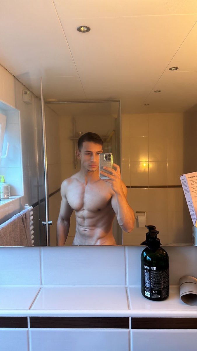 Sneaky link: f2f.com/dennis/ 😈