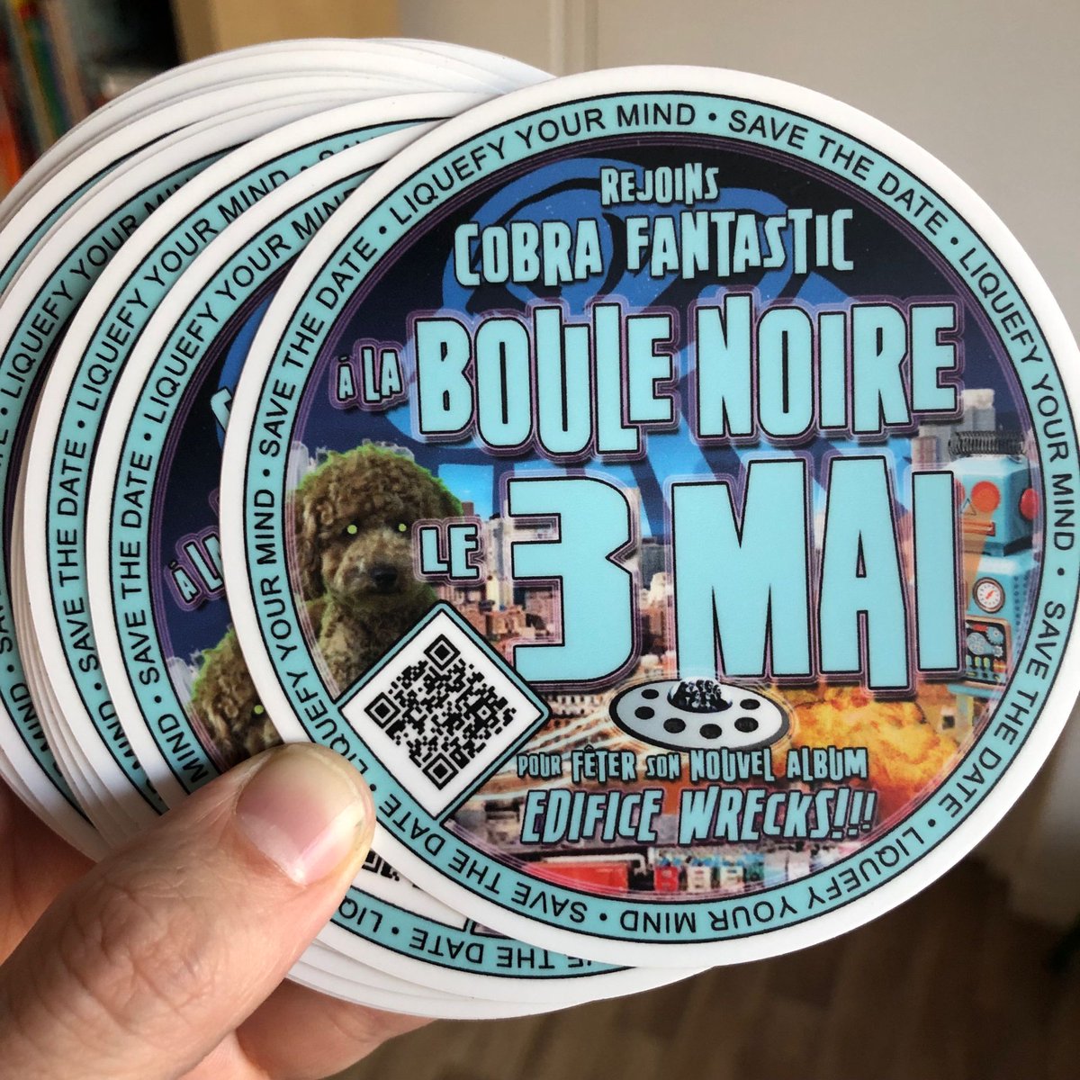 B-B-B-OOOOOOM ! ! ! 
That was a Halloween and a half, good people of Earth! EVERYBODY slayed : the musicians (🙏🔥🤘🌋❤️), the folks at @ladamedecanton (merci merci!!) and ESPECIALLY you, all you funky Earthlings that came out to get down with us!