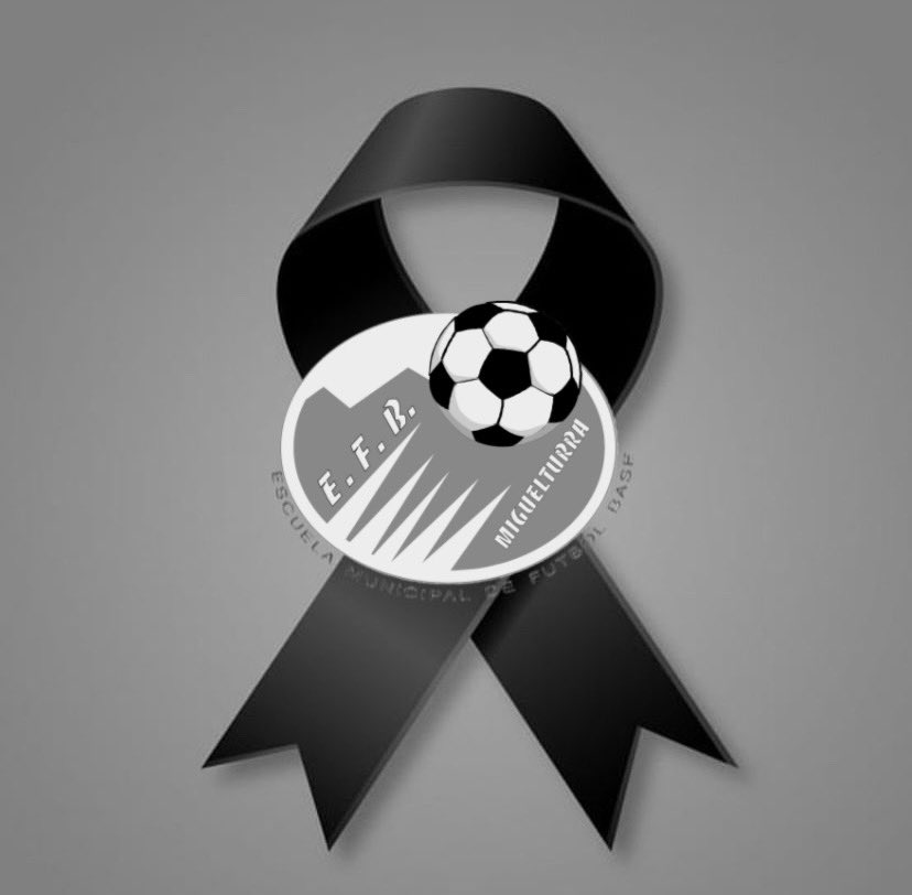 EMiguelturra's tweet photo. Desde la Escuela de Fútbol de Miguelturra, lamentamos profundamente la muerte de Petra Rodrigo, madre de nuestro entrenador Casto, suegra de nuestro presidente Agapito, y abuela de nuestros entrenadores Jesús, Jaime y Ramón.

Nuestras condolencias a la familia y amigos. D.E.P. 🖤 https://t.co/2BLDe9KeAe