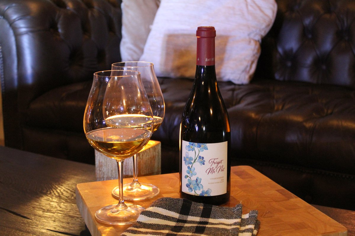 theivynapa tweet media