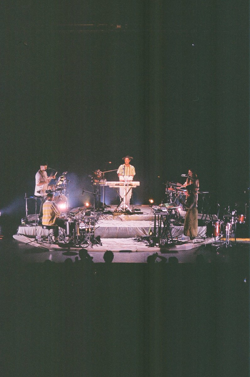 sampha's tweet photo. So special playing in San Francisco again after all this time. Thanks for coming out ❤️ Chicago, see you tonight.

https://t.co/jKupN2lFH7 https://t.co/o8EVmgLOkz
