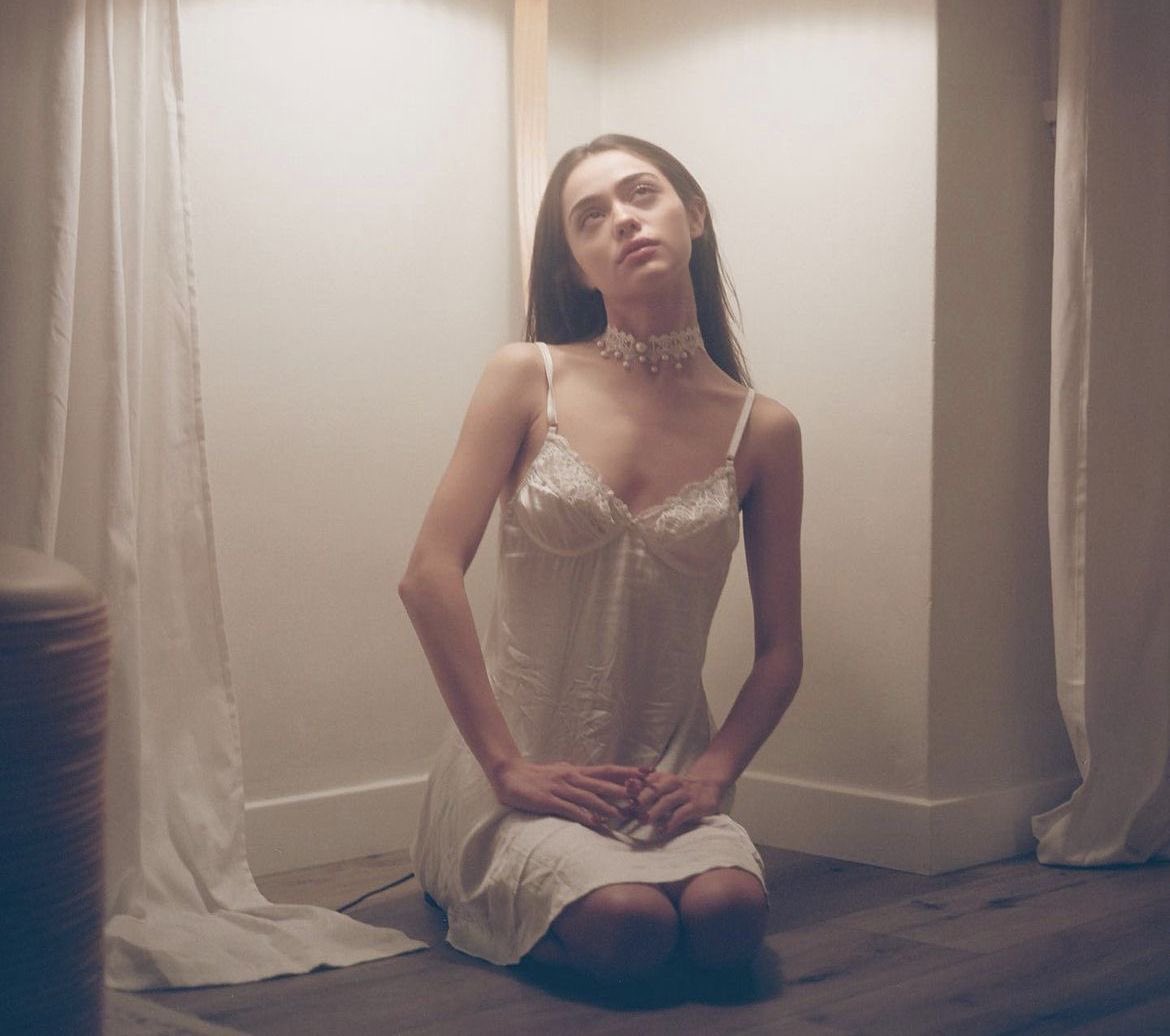 moonbisous's tweet image. me core