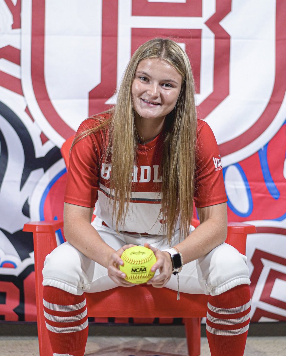 ‼️Signing Alert‼️

I will be signing to play D1 softball at Bradley University!

When: November 8th  
2:30 pm

Where: William Henry Harrison High School in the LMC

Be there!!!
