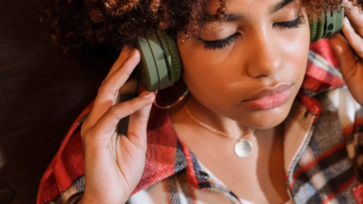 We're thrilled that the Adaptive Podcasting toolset has now been open sourced. So please read more about our learnings, dig into that source code, and let us know how you get on with your experiments!
bbc.co.uk/rd/publication…