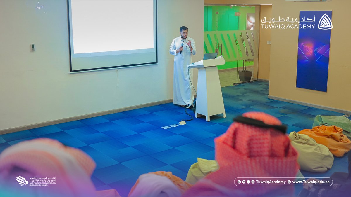 TuwaiqAcademy's tweet photo. من لقاء #طويق_Talk الأسبوعي          
بعنوان: تجربة المستخدم عن قرب، مع أ. محمد عبدالله السهلي. https://t.co/i3rAiwWFvv