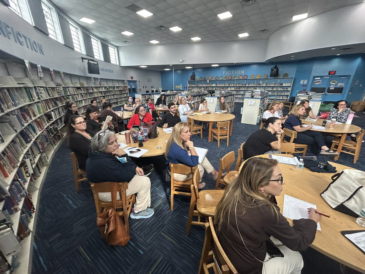 MDCPSSci's tweet photo. Thank you 🙏 to the whole @cj_finlayelem Family for allowing our team to collaborate with you and your staff during our #MDCPSScienceLearningWalk.
#YourBestChoiceMDCPS
@AileenVega123 @WendyForteza @DaneMDCPS @NestorEMarcia @MDCPSSTEAM @MDCPSAcademics @MDCPSSouth @Kcscott1212 https://t.co/66jlXbbFeA