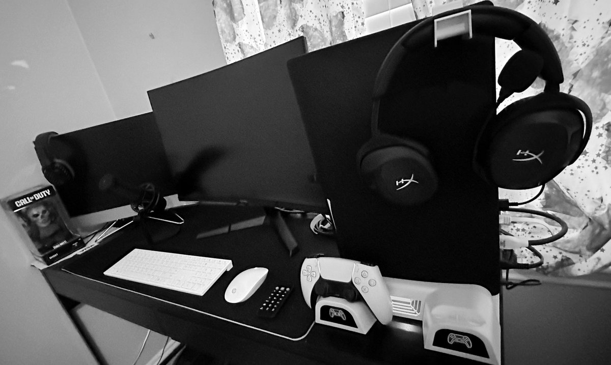 Ragged_Setter0's tweet photo. Got these new ps5 cooling stand.I will post a review after couple of months.
Lets see if it will work & also felt like sharing my lil setup 😅
#ghosthead #Astros #hpdesktop #ryzenmats #hyperxstinger2 #hyperxquadcast #nexigocoolingps5 #sonyps5 https://t.co/HMN0S1do9U