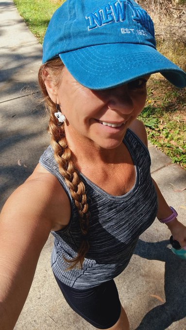 Afternoon 5km walk, it's a bit hot out. However, I'm determined to get it done.  https://t.co/obFqDg6mFn<a href="/tag/mvsales"class="tags"><span>#mvsales</span></a>