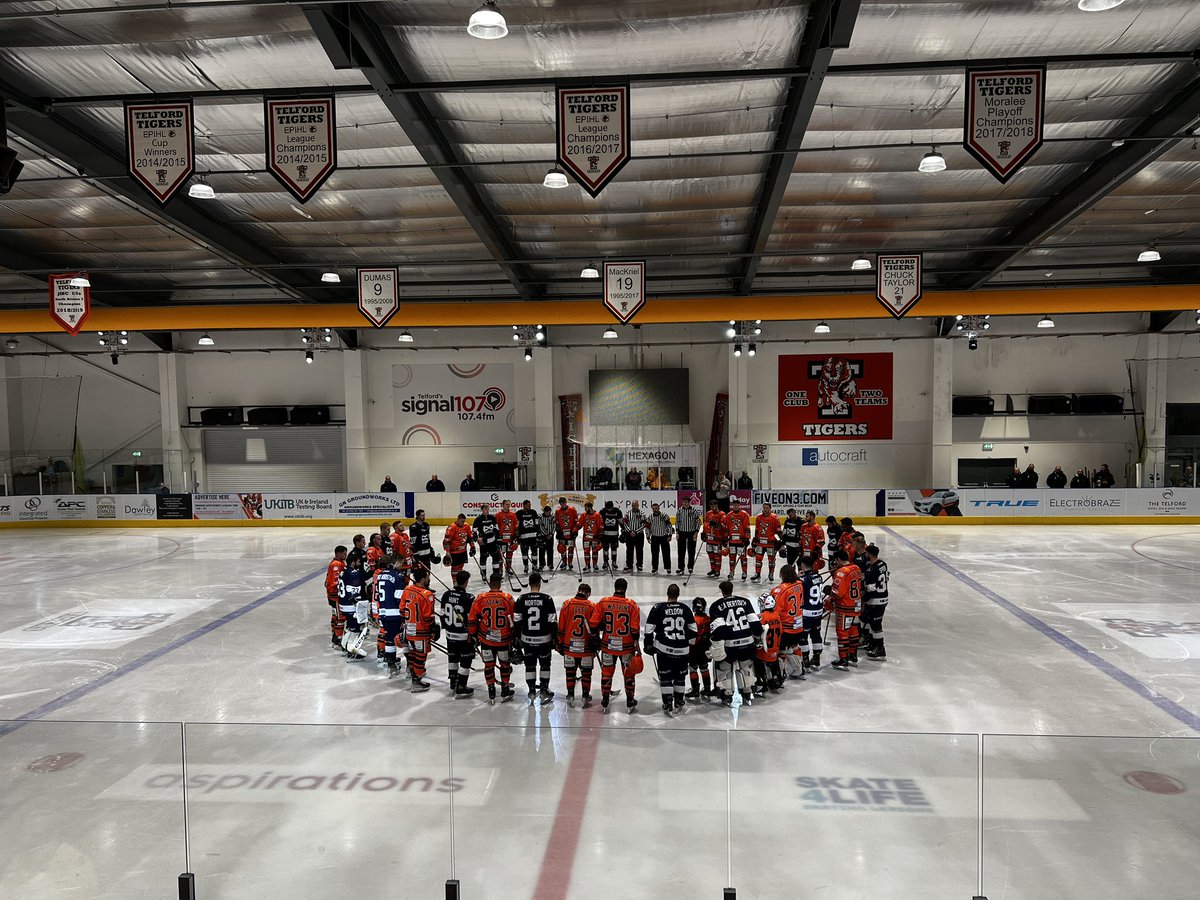 In memory of #47 Adam Johnson 💛🖤