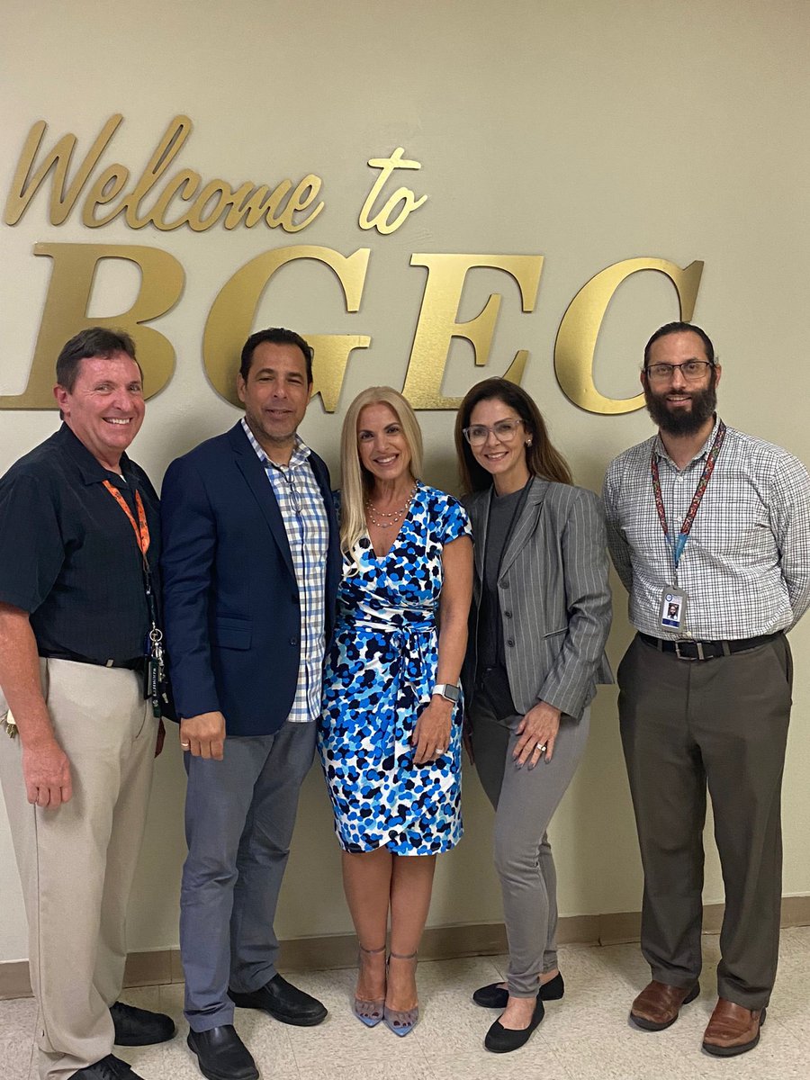 MDCPSSci's tweet photo. Thank you Mrs. Martinez and the whole @BGEC_MiaLks Family for allowing our team to collaborate with you and your staff during our #MDCPSScienceLearningWalk.
#YourBestChoiceMDCPS
@AileenVega123 @WendyForteza @DaneMDCPS @NestorEMarcia @MDCPSSTEAM @MDCPSAcademics @MDCPSNorth https://t.co/wy8xT5jaPp