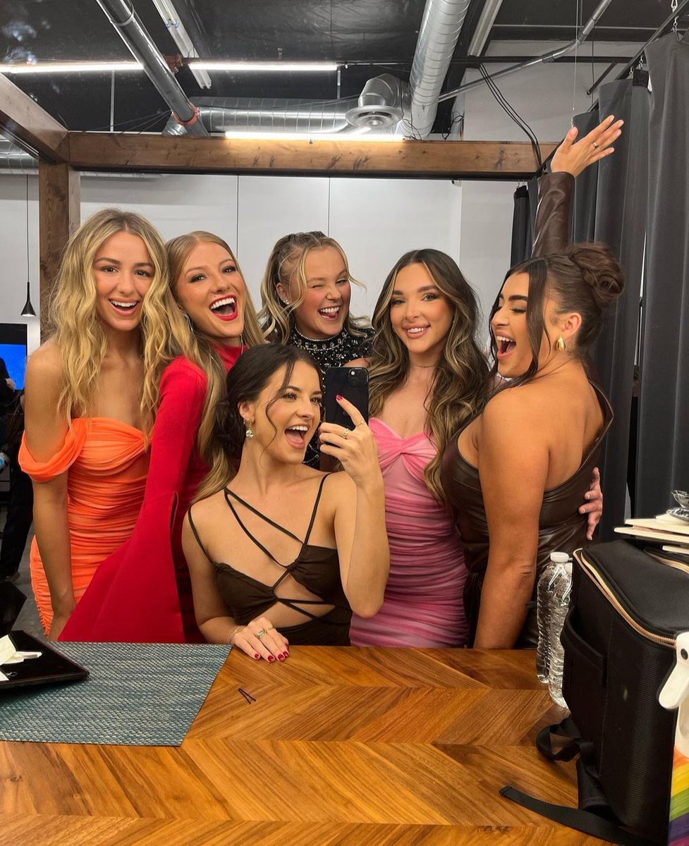 ✨you heard it here first✨ the squad is officially back together for a #DanceMoms reunion coming 2024 only on @Lifetimetv!! 👯‍♀️💜