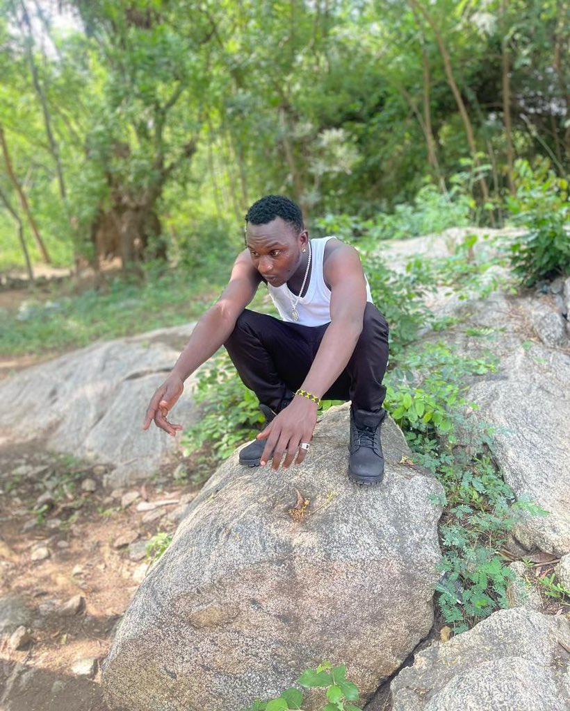 GhKhally's tweet photo. Da preacha on rock 🪨 🪔⚡️! https://t.co/fuQ8bIMHMj