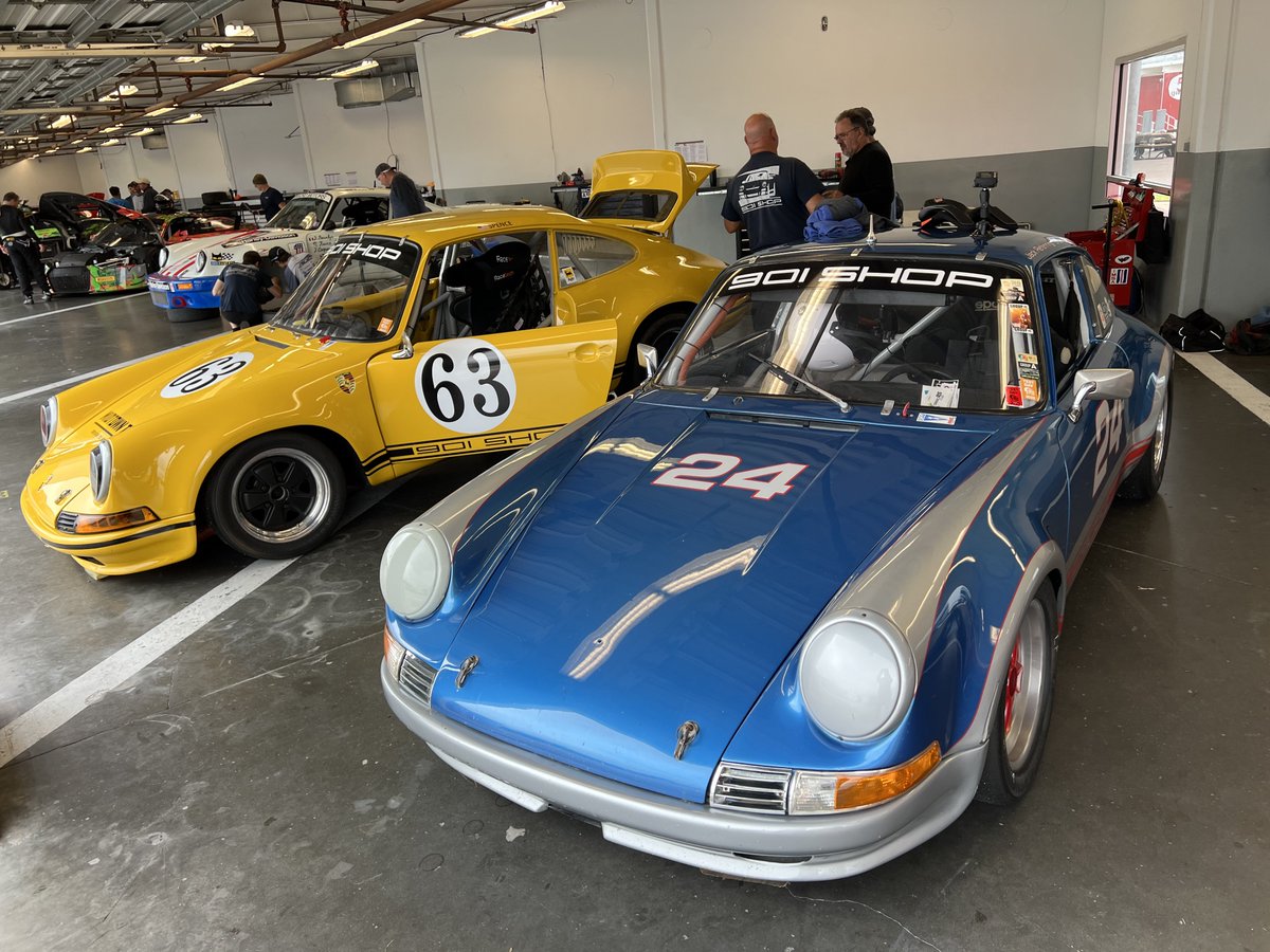 Meanwhile today at @HSR_race @DAYTONA Classic 24 and related historic car races. Let’s stroll, shall we?