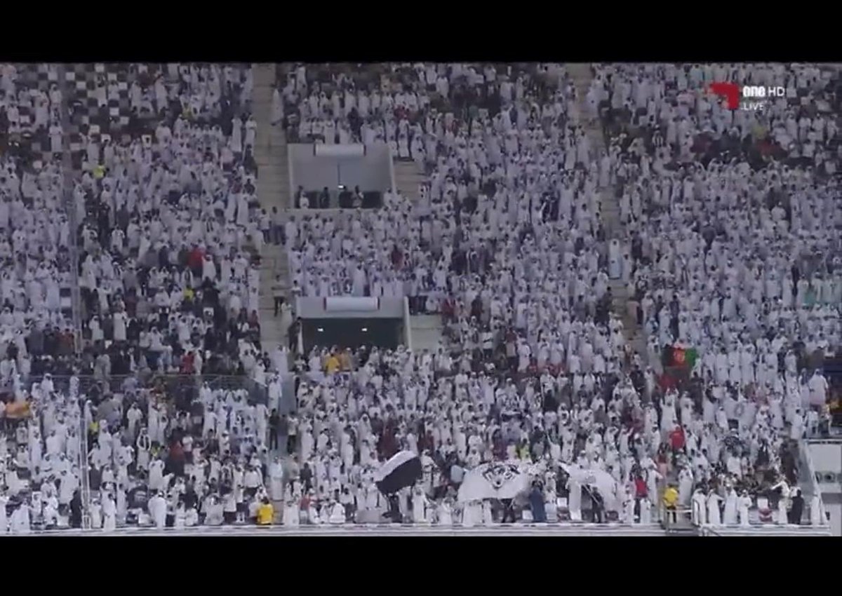 انتم اللاعب والمدرب والاداري الاميز في السد.. وفي كل الحالات مقصرين في حقكم ... الوعد بكره في ملعب جاسم بن حمد..